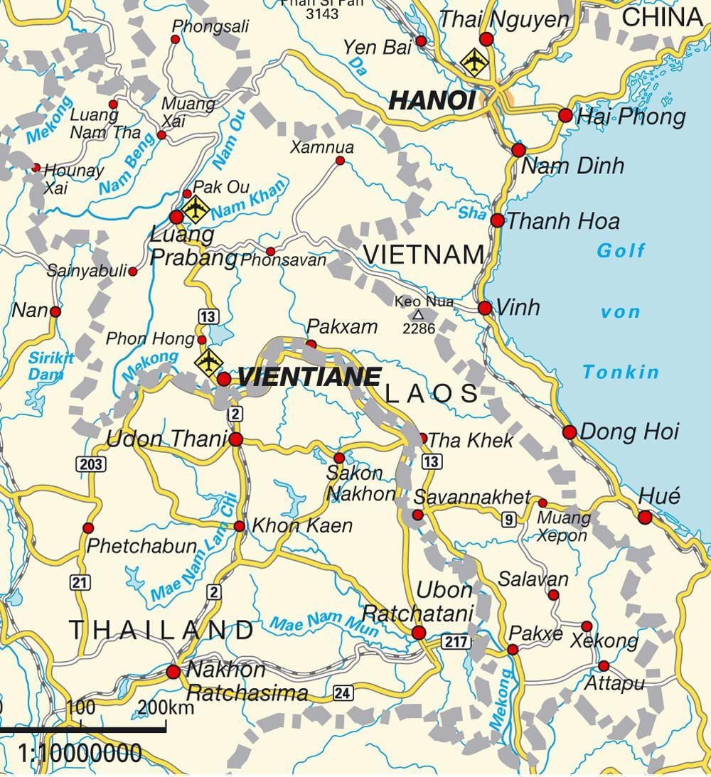 les aéroports au laos carte